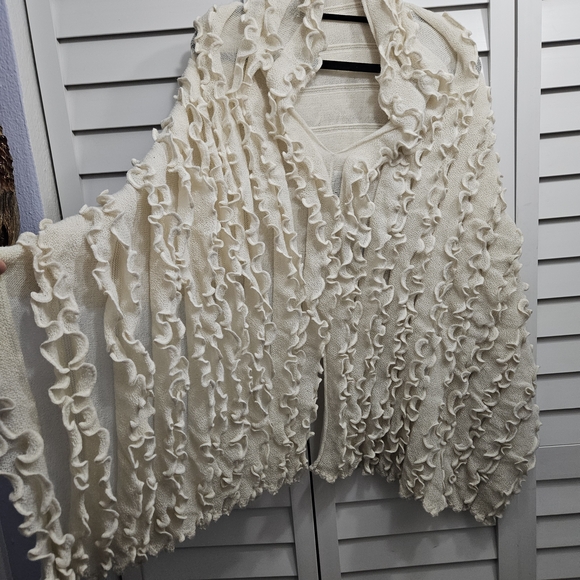 NWT Pure Alpaca Luxury Shawl From PERU - Picture 5 of 6